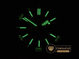 AP0413D - Royal Oak Diver SSRU Green JF MY9015 Mod A3120 - 08.jpg